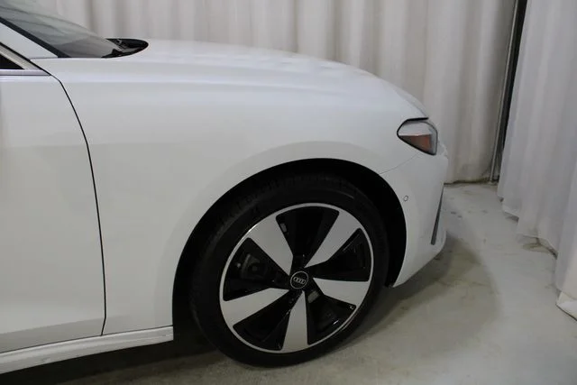 Used 2025 White Audi 2.0T Premium image 28