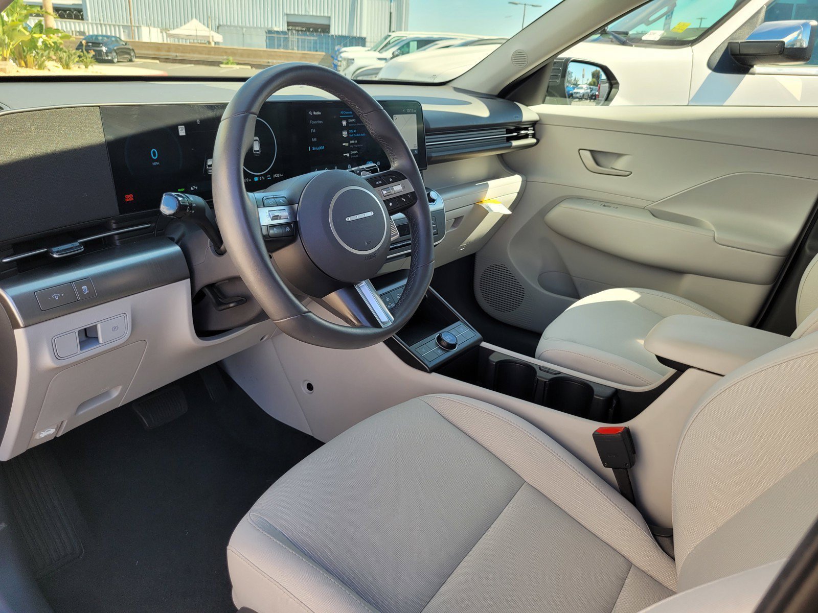 Used 2024 Gray Hyundai SEL image 10