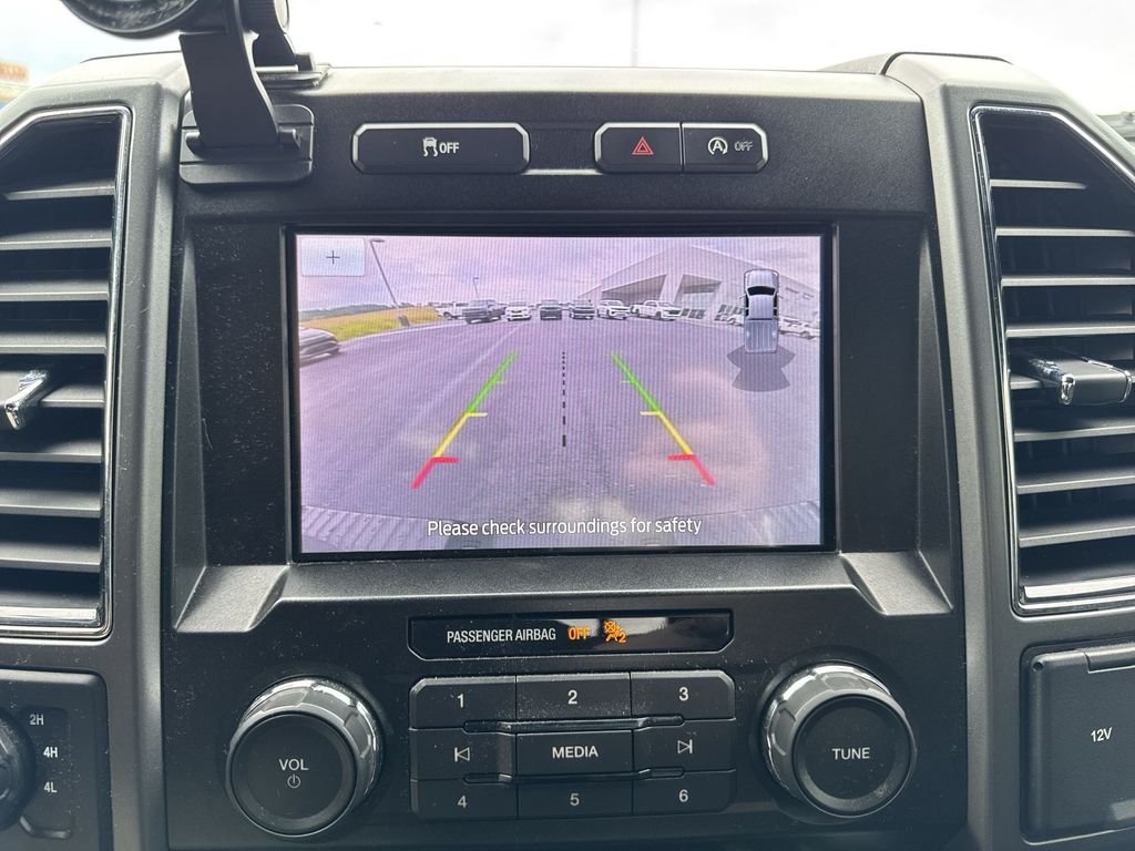 Used 2020 Red Ford XLT image 17