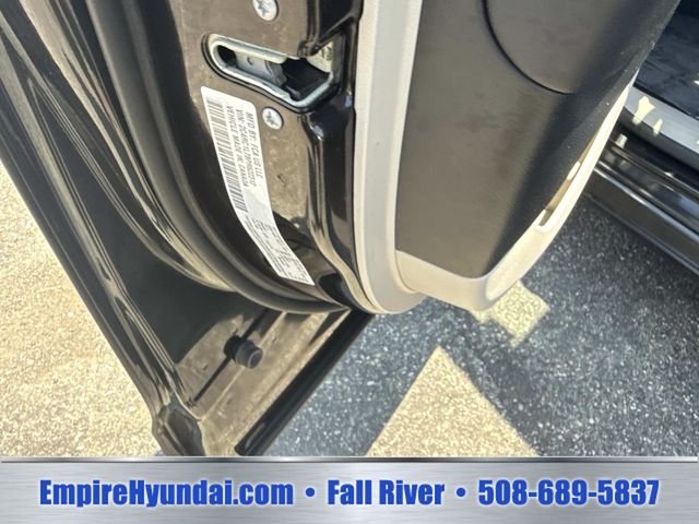 2023 Chrysler Pacifica Hybrid Touring L - Photo 21