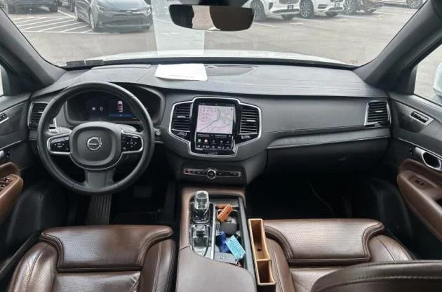 Certified Used 2024 Crystal White Volvo Ultimate image 7