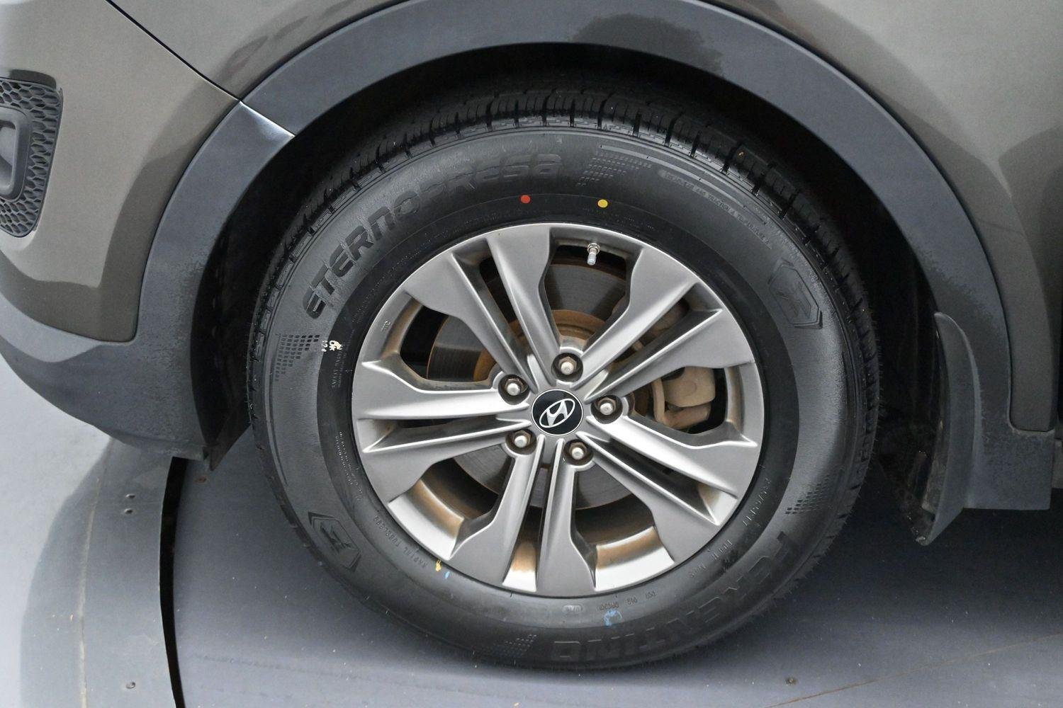 Used 2013 Cabo Bronze Hyundai Sport image 31