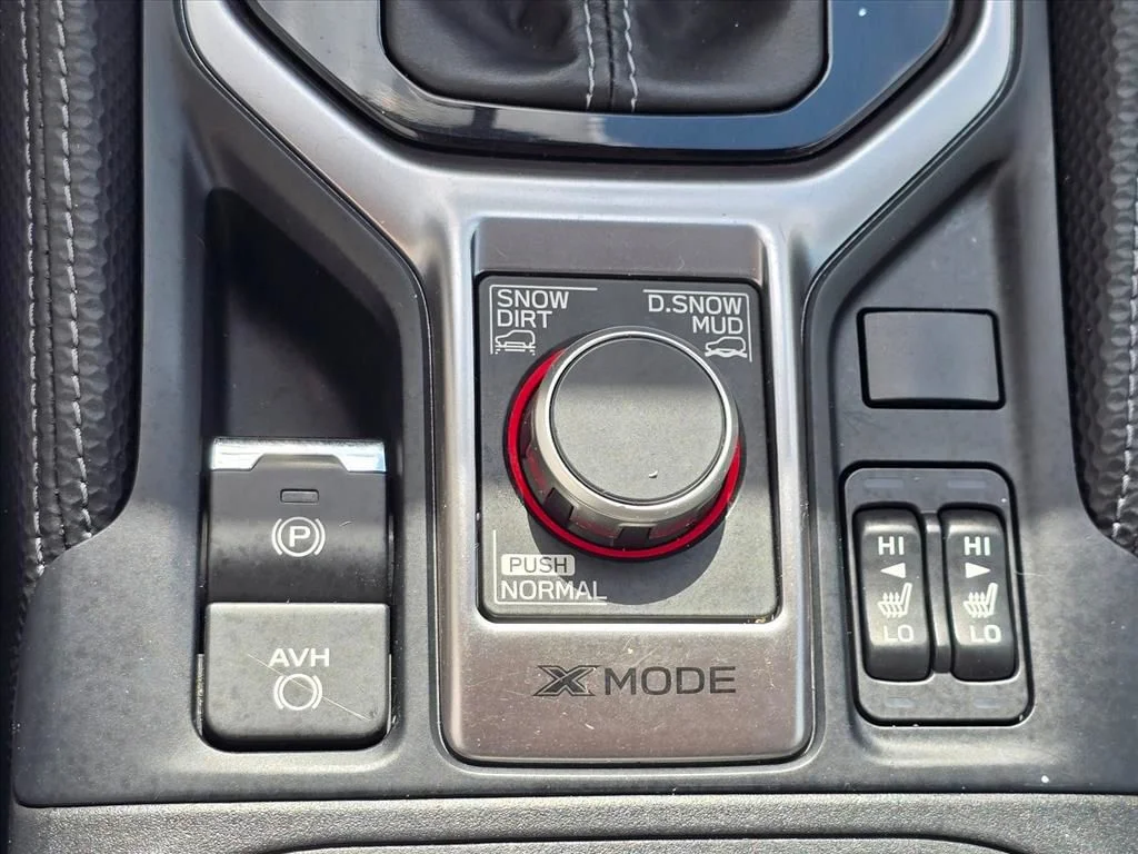 Used 2019 Silver Subaru Limited image 19