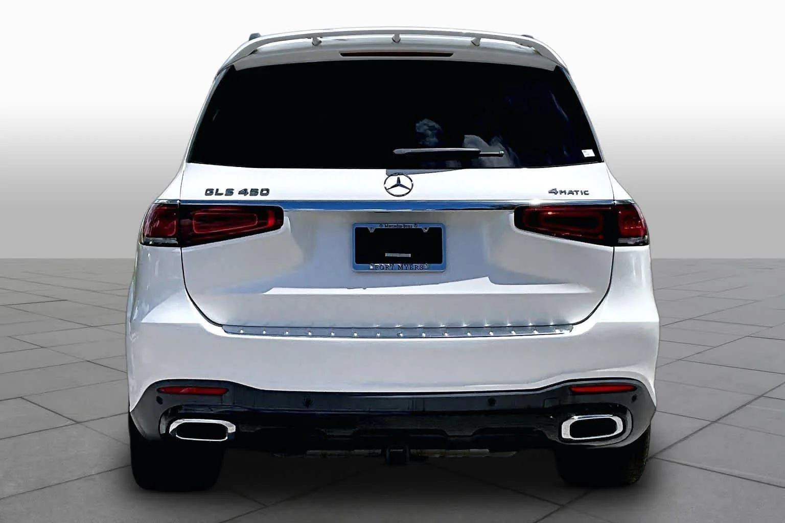 Used 2022 MANUFAKTUR Diamond White Bright Mercedes-Benz GLS 450 image 5