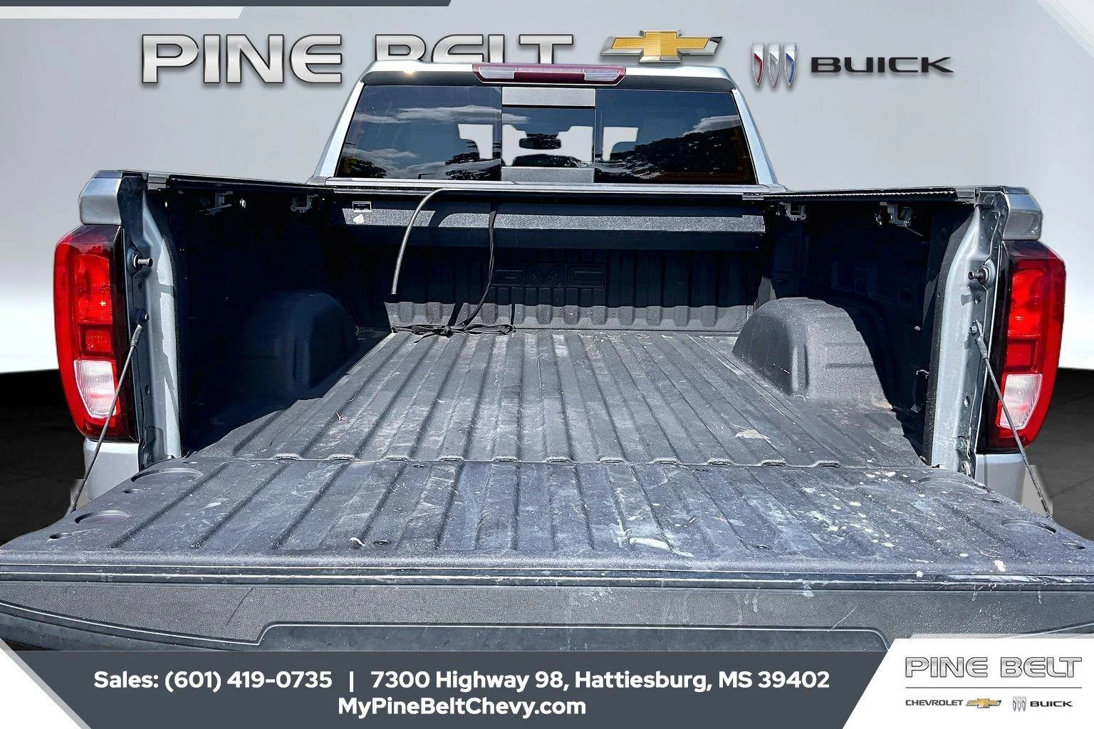 Used 2023 Sterling Metallic GMC Elevation image 5