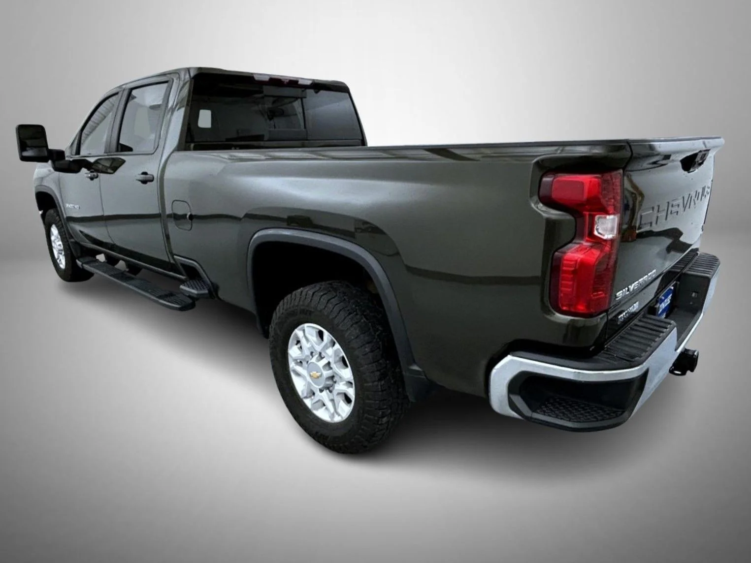 Used 2022 Green Chevrolet LT image 7