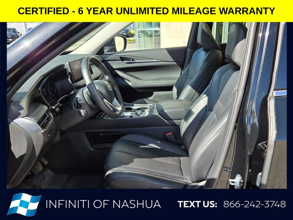 Certified Used 2024 Black INFINITI LUXE image 4