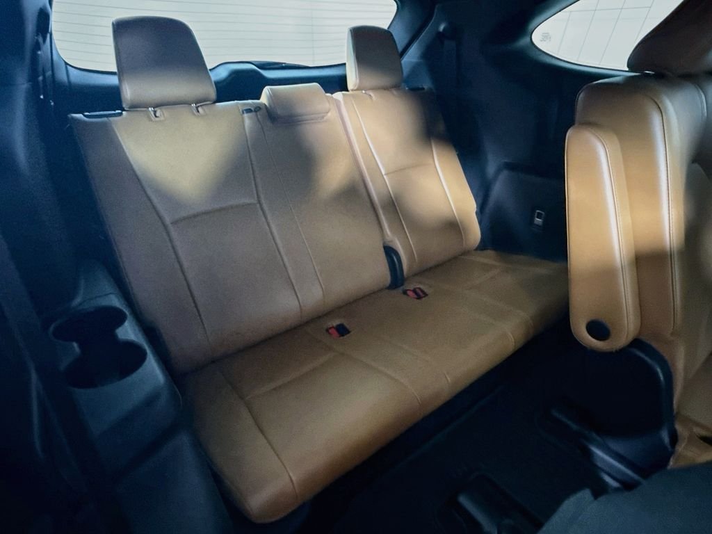 Used 2022 Wind Chill Pearl Toyota Hybrid Platinum image 27