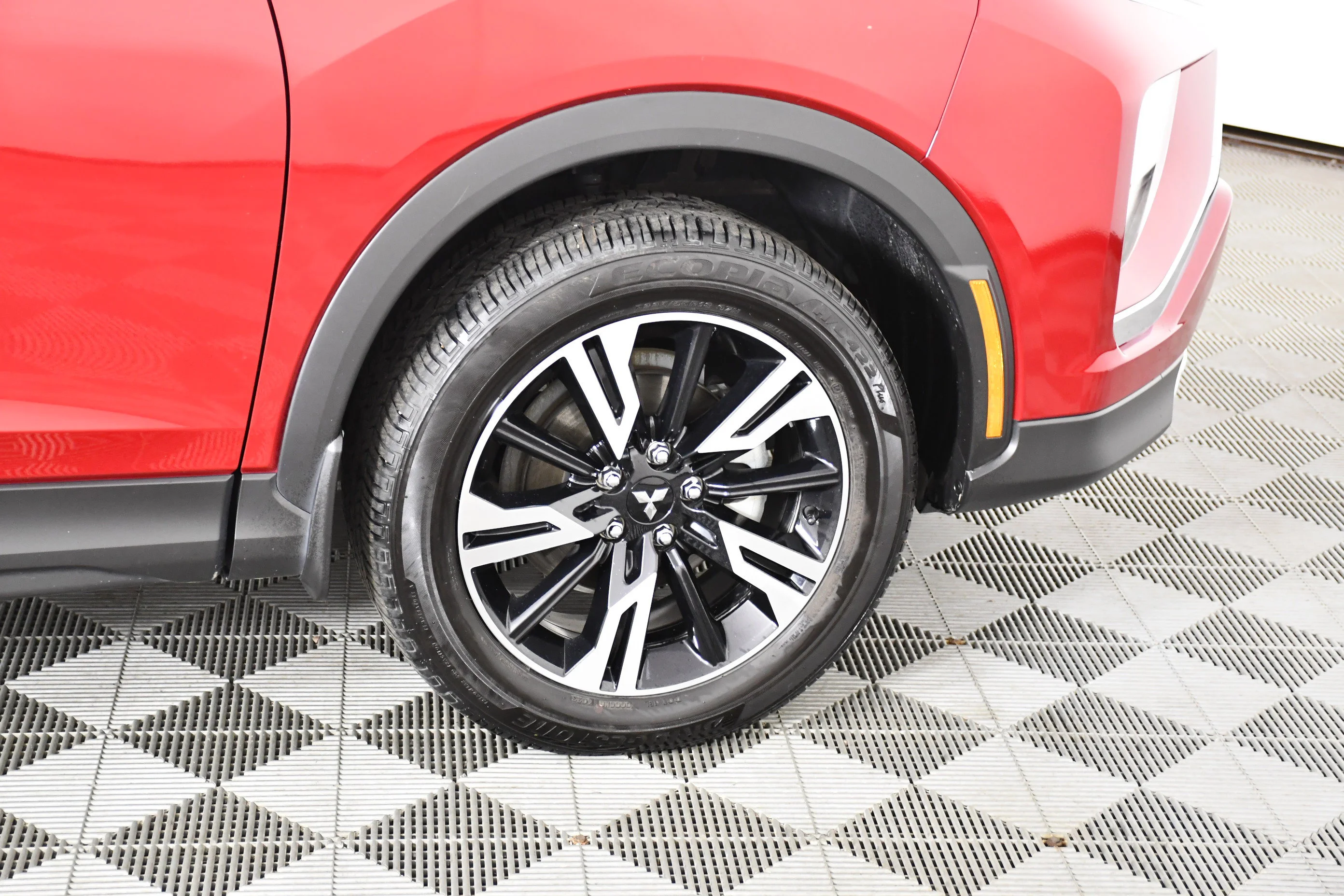 Certified Used 2024 Red Diamond Mitsubishi SE image 53