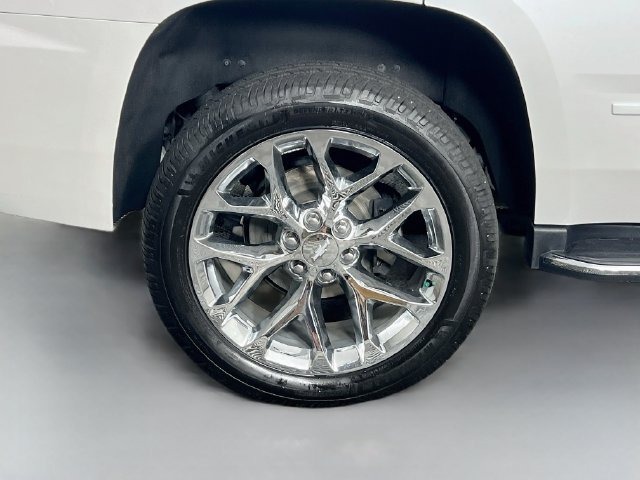 Used 2019 IRIDESCENT PEARL TRICOAT Chevrolet Premier image 42