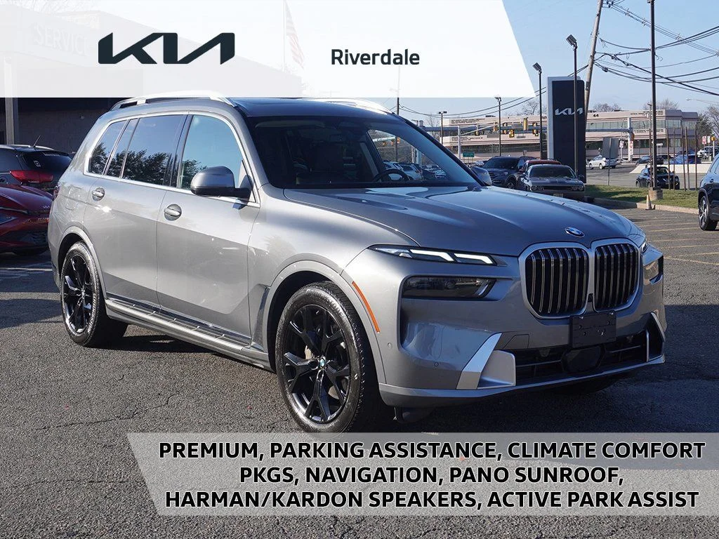 2025 BMW X7 xDrive40i's photo