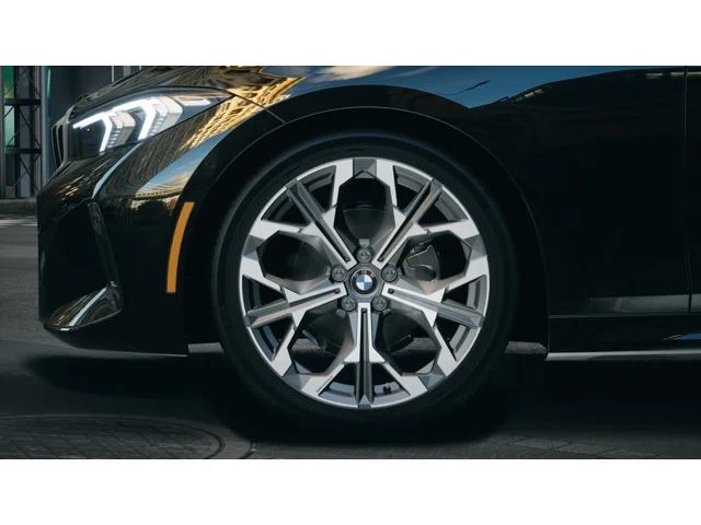 New 2026 Black Sapphire Metallic BMW 330i xDrive image 7