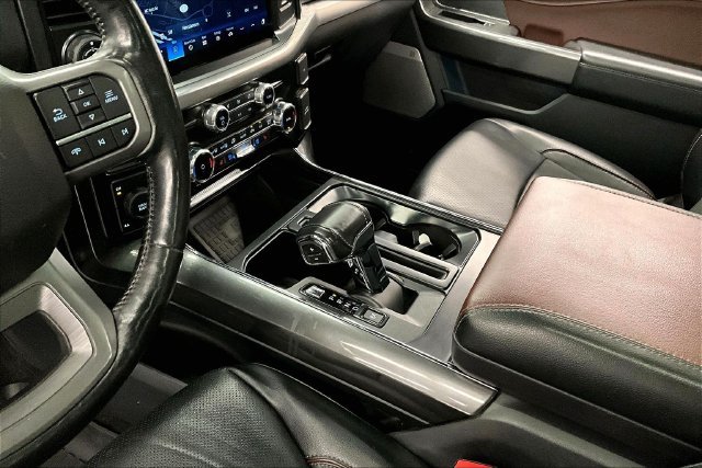 Used 2022 Oxford White Ford Lariat image 17
