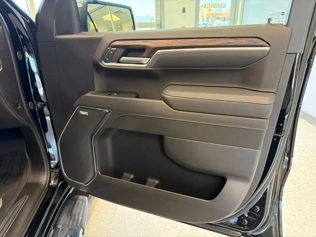 New 2026 Onyx Black GMC SLT image 50