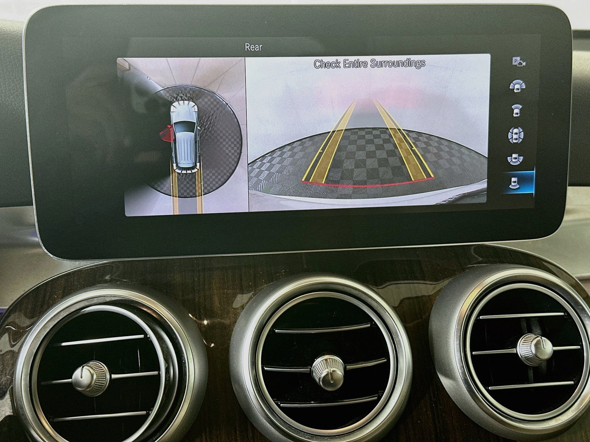 2022 Mercedes-Benz GLC GLC300 - Photo 24