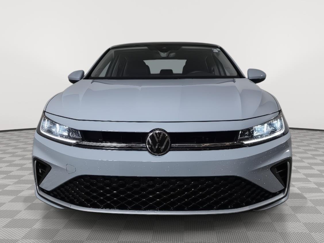 Used 2025 Monument Gray Volkswagen SE image 6