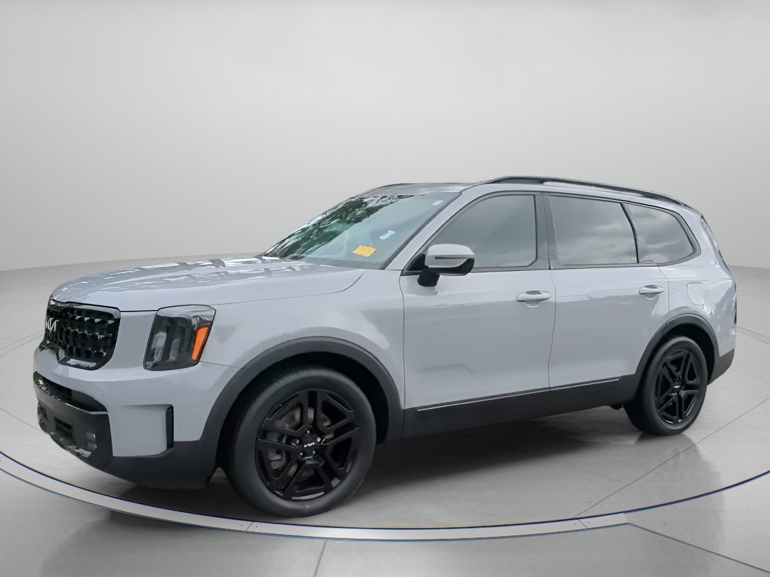 Used 2024 Wolf Gray Kia SX X-Line image 8