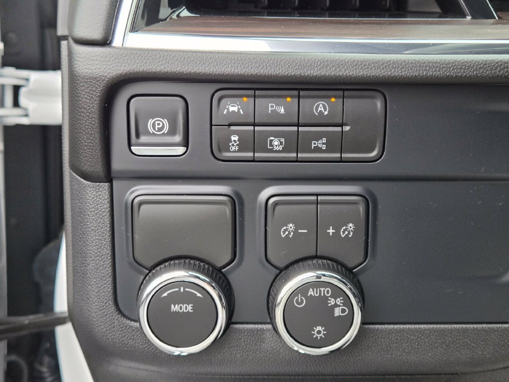 Used 2026 White Chevrolet LT image 26