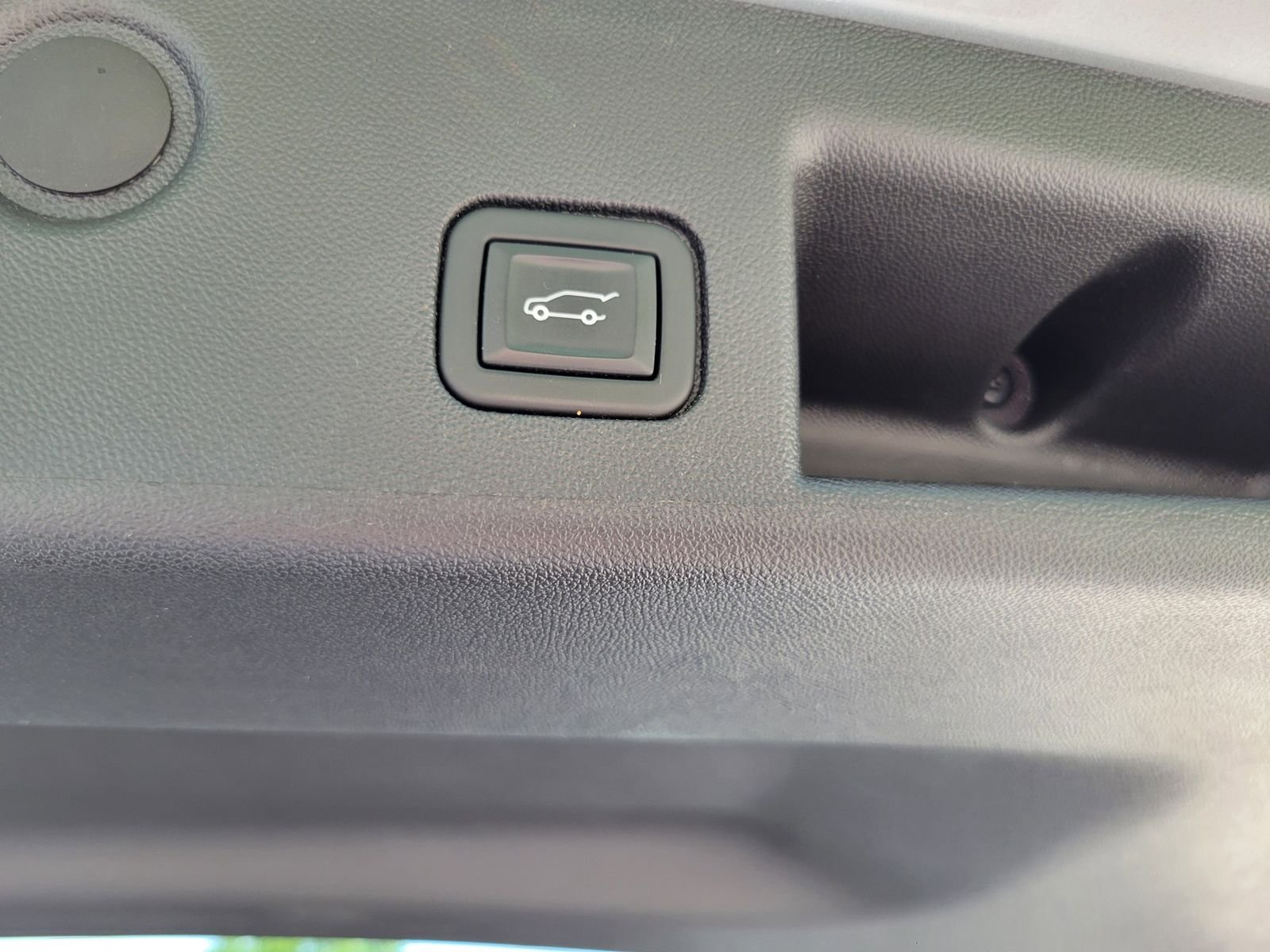 Used 2023 Gray Chevrolet RS image 26