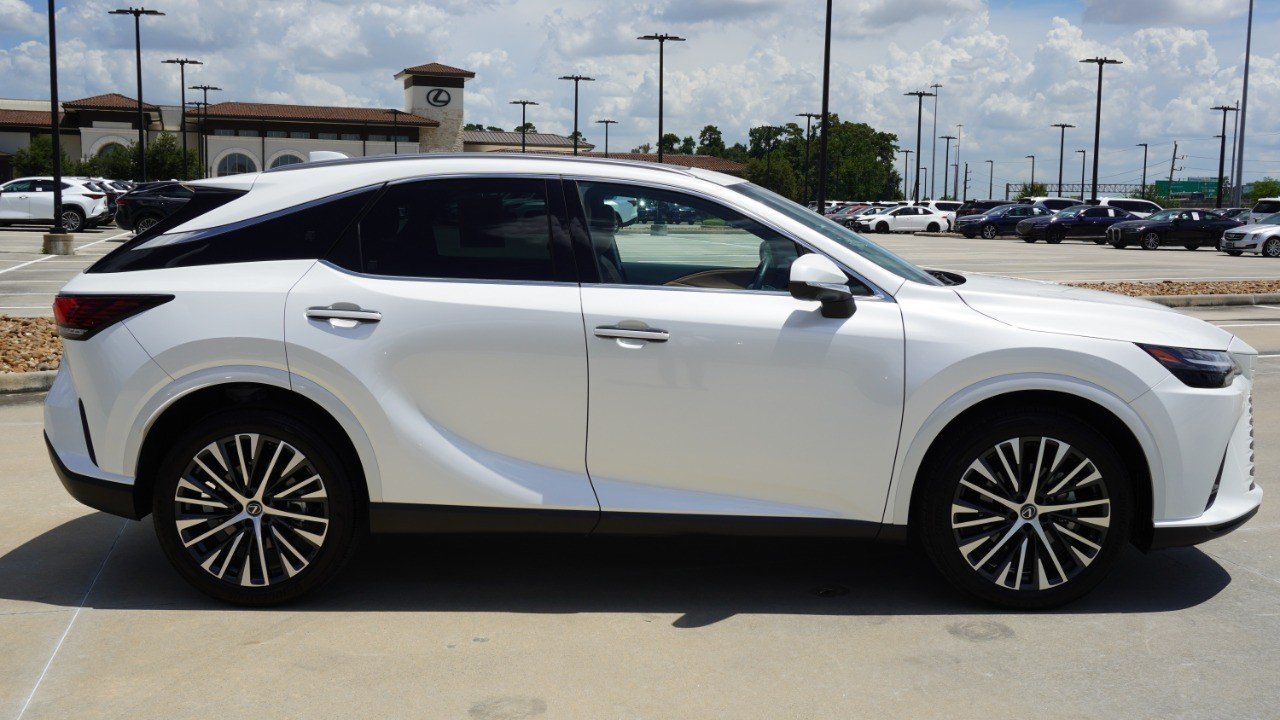 Certified Used 2025 EMINENT WHITE PEARL Lexus RX 350 Premium Plus image 4
