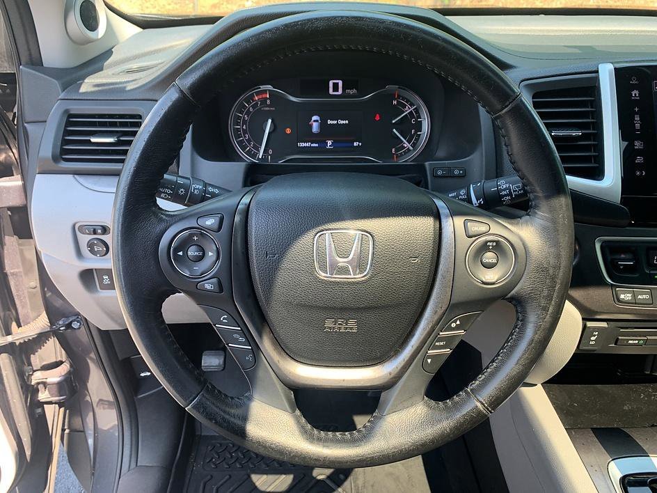 Used 2017 Modern Steel Honda EX-L image 12