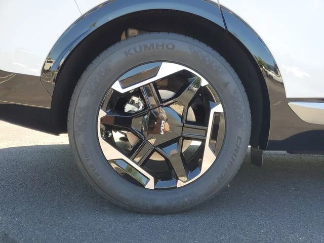 2026 Kia Sportage SX - Photo 28