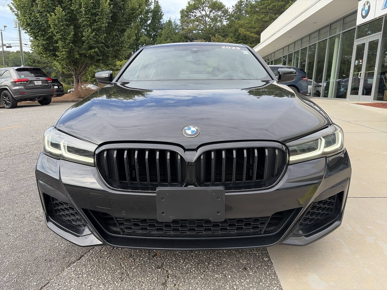 Used 2023 Black Sapphire Metallic BMW 540i image 10