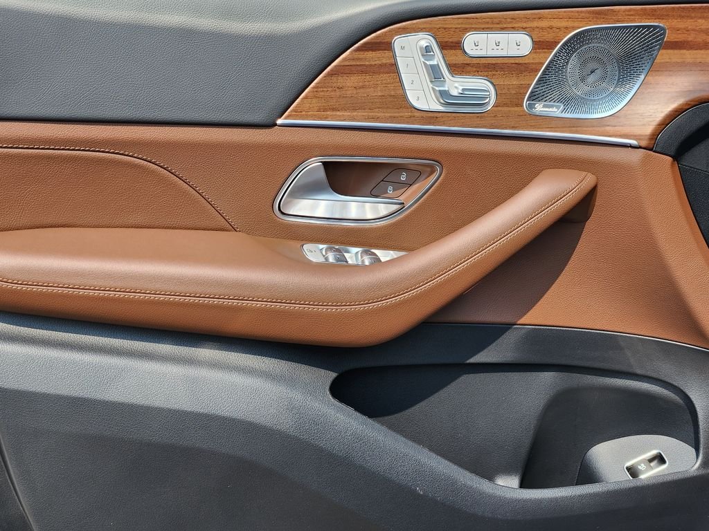 New 2026 Twilight Blue Metallic Mercedes-Benz GLE 450 4MATIC® image 12