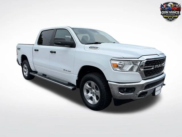 Used 2024 White Ram Big Horn/Lone Star image 7