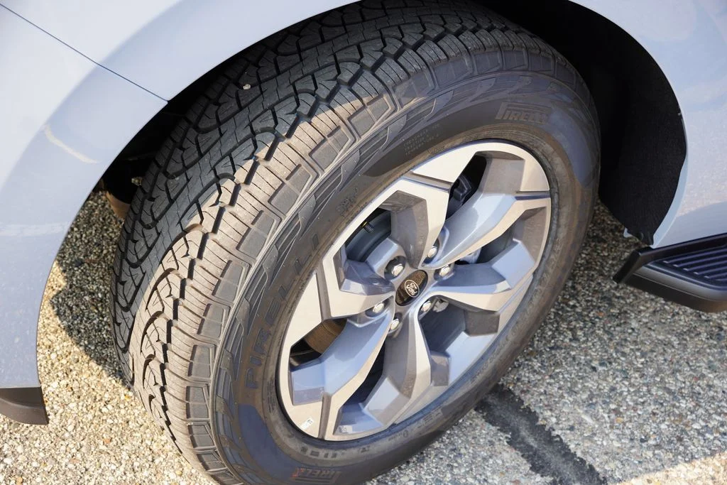 New 2027 Glacier Gray Metallic Tri-Coat Ford Active image 9