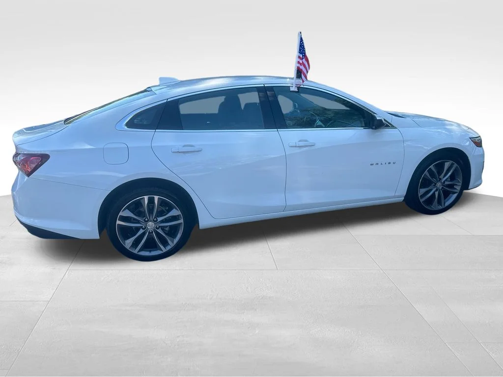 Used 2024 White Chevrolet LT image 29