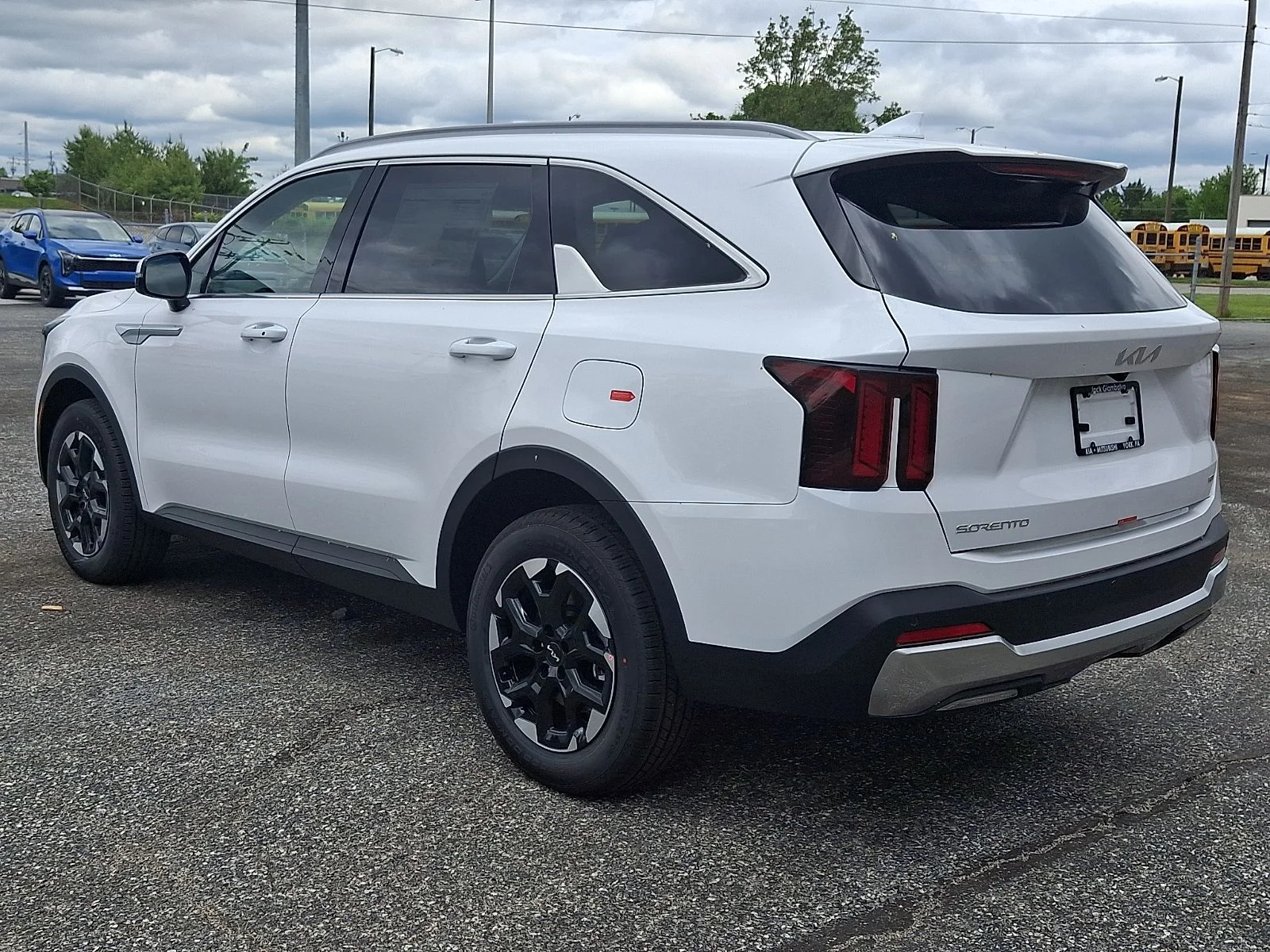 New 2026 White Kia S image 5