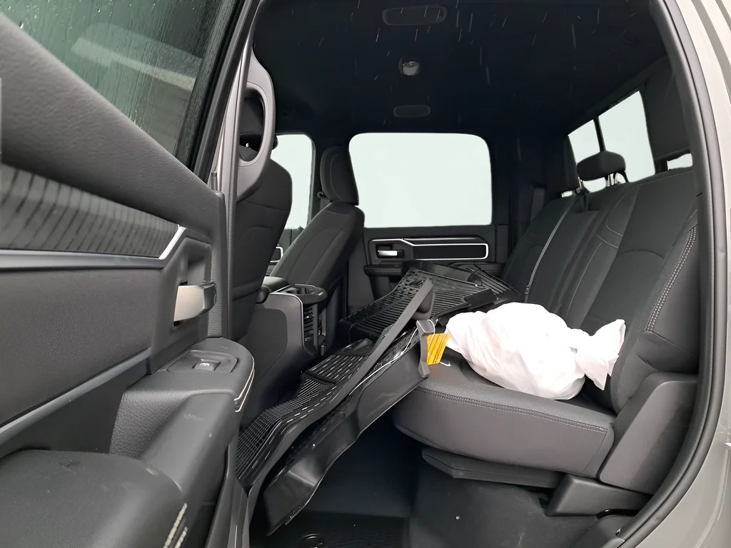 2026 RAM 2500 Big Horn - Photo 12
