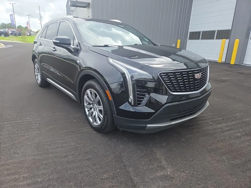 Used 2019 Black Cadillac Premium Luxury image 17