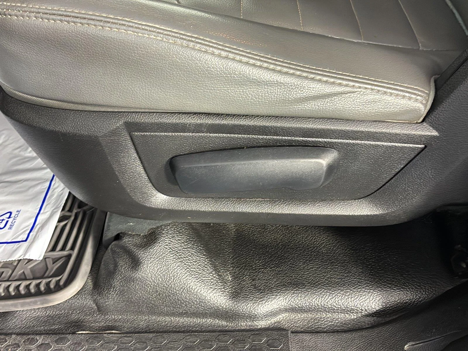 Used 2013 Maximum Steel Metallic Ram Tradesman image 23