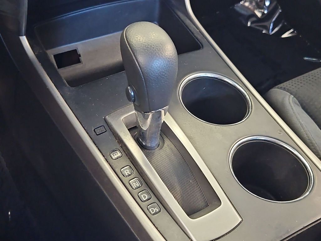Used 2015 Storm Nissan 2.5 SV image 20
