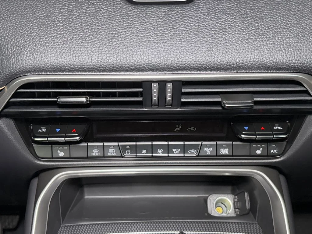 New 2025 Silver Mazda Preferred image 20