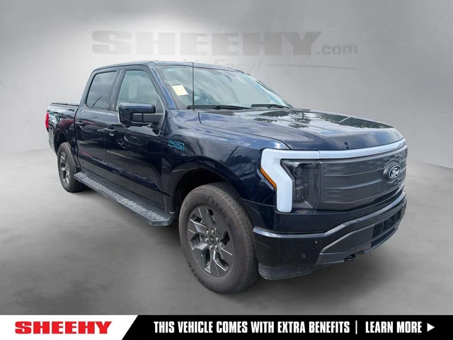 2025 Ford F-150 Lightning LARIAT