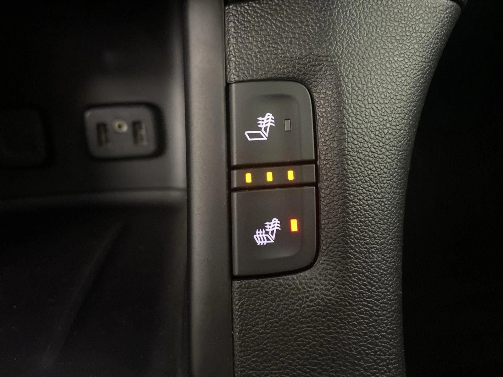Used 2019 Smokey Quartz Metallic GMC SLT image 22