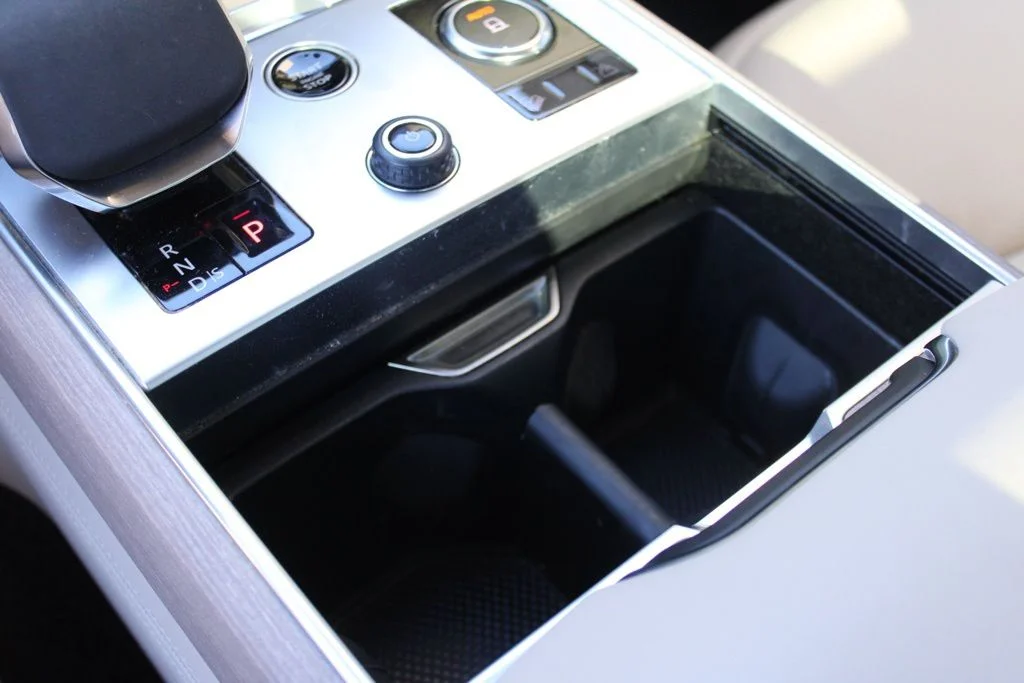 2023 Land Rover Range Rover SE - Photo 29