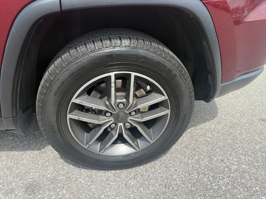 Used 2020 Red Jeep Limited image 10