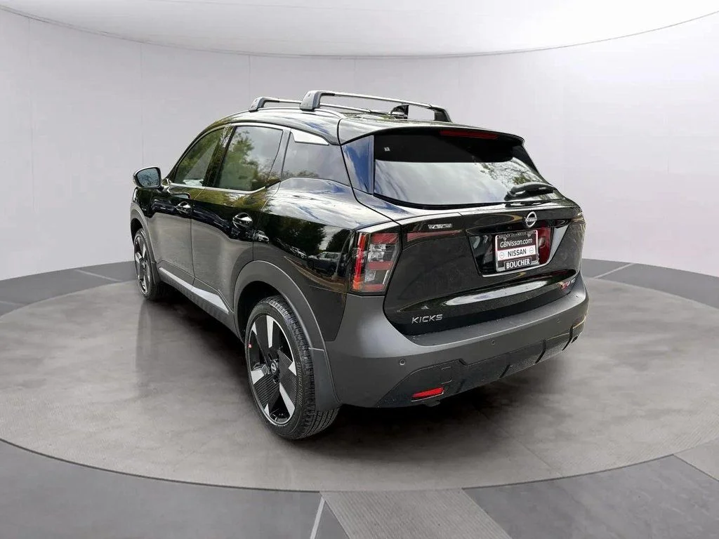New 2026 Super Black Nissan SR image 5