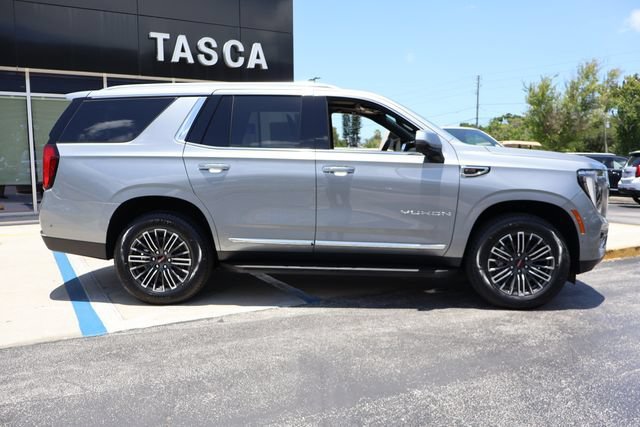 New 2026 Sterling Metallic GMC Elevation image 9