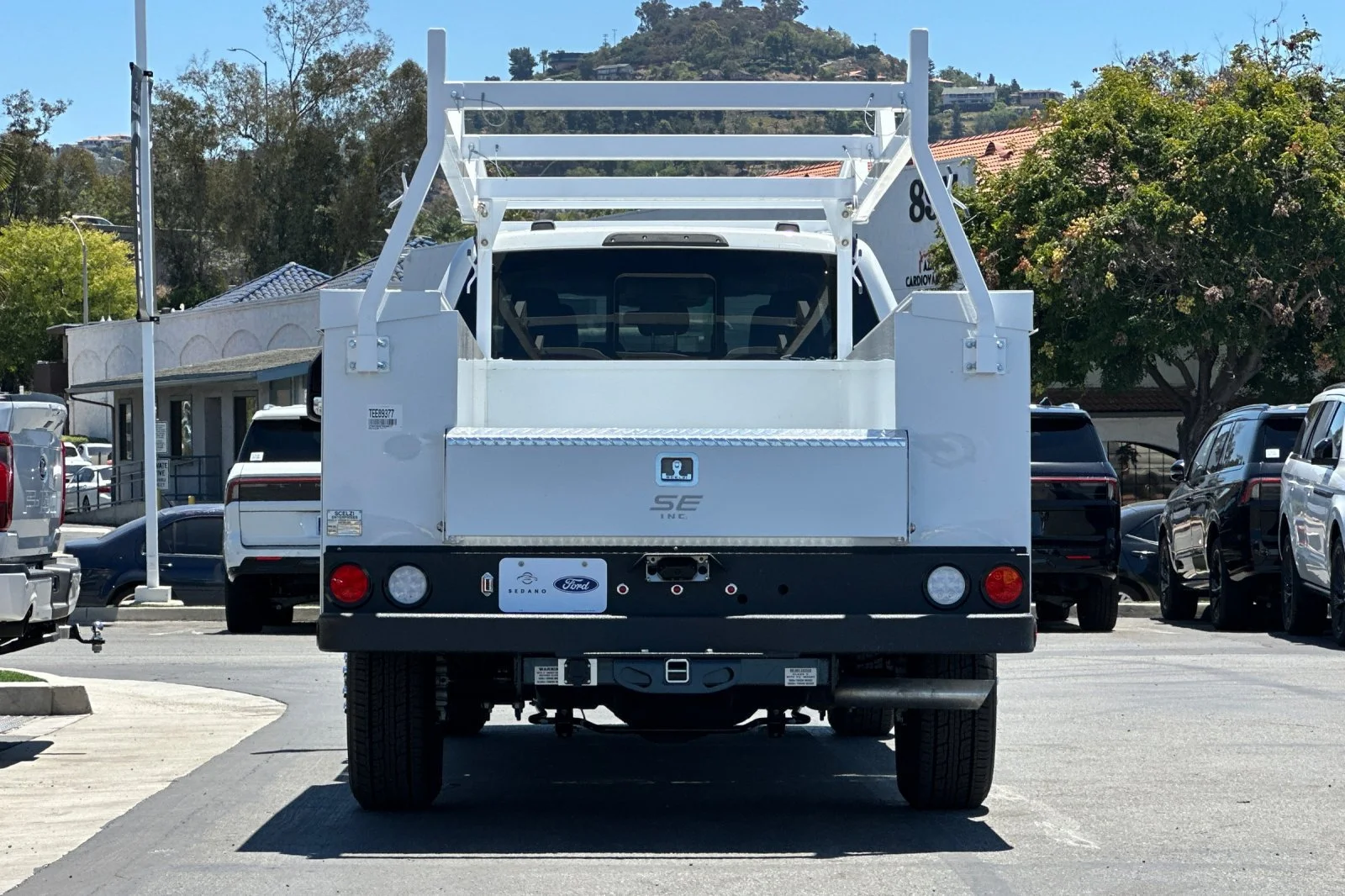 New 2026 White Ford F350 4X2S/CCCSR image 4