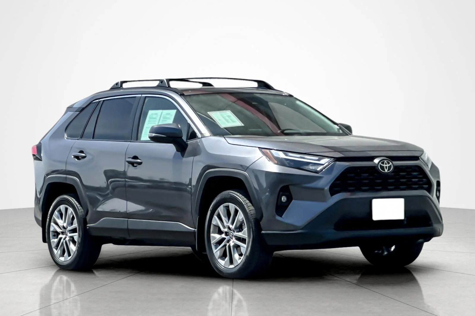 Certified Used 2022 MAGNETIC GRAY Toyota XLE Premium image 7