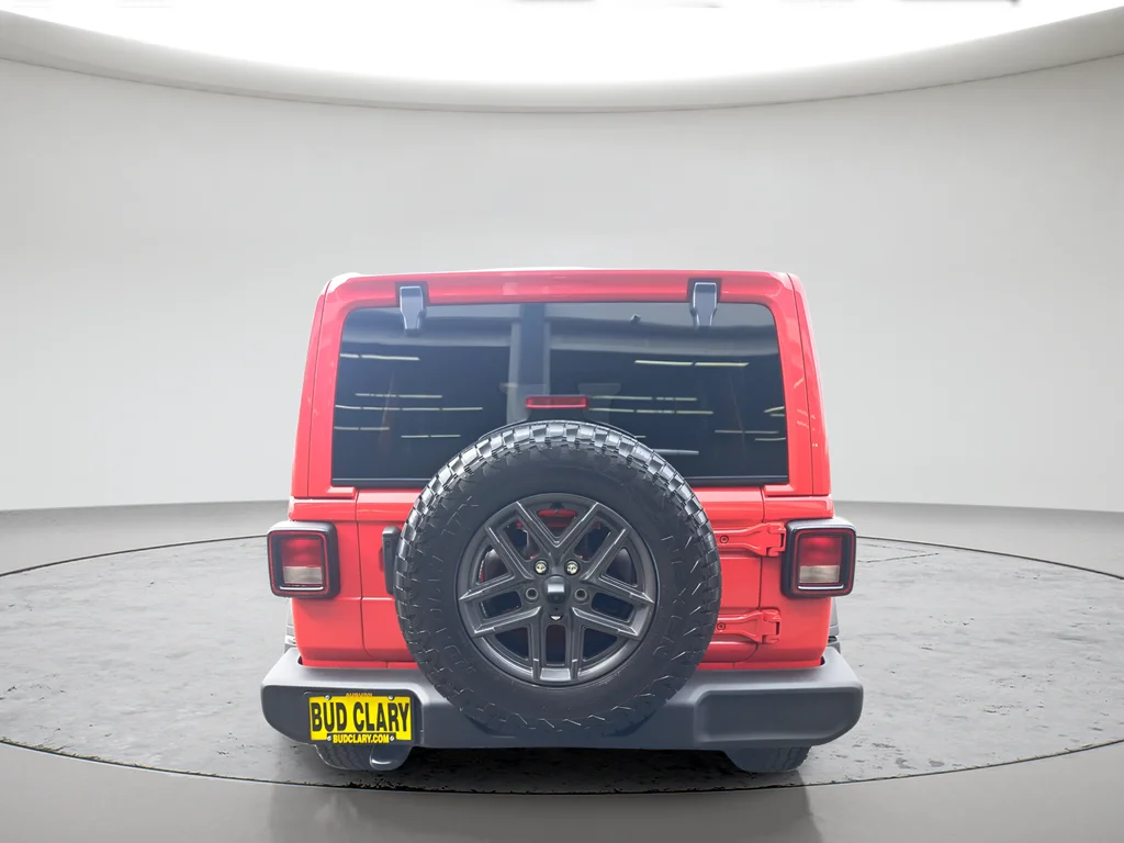 New 2026 Firecracker Red Clear-Coat Exterior Paint Jeep Sport S image 4