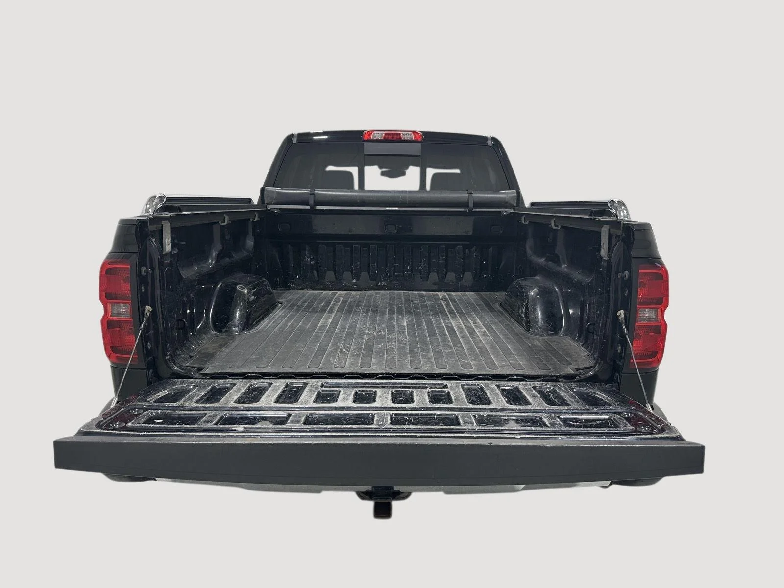 Used 2015 BLACK Chevrolet LTZ image 20