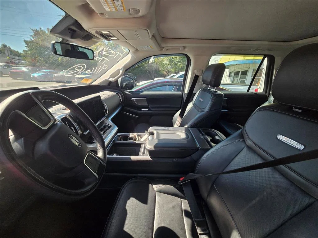 Used 2025 White Ford Platinum image 4