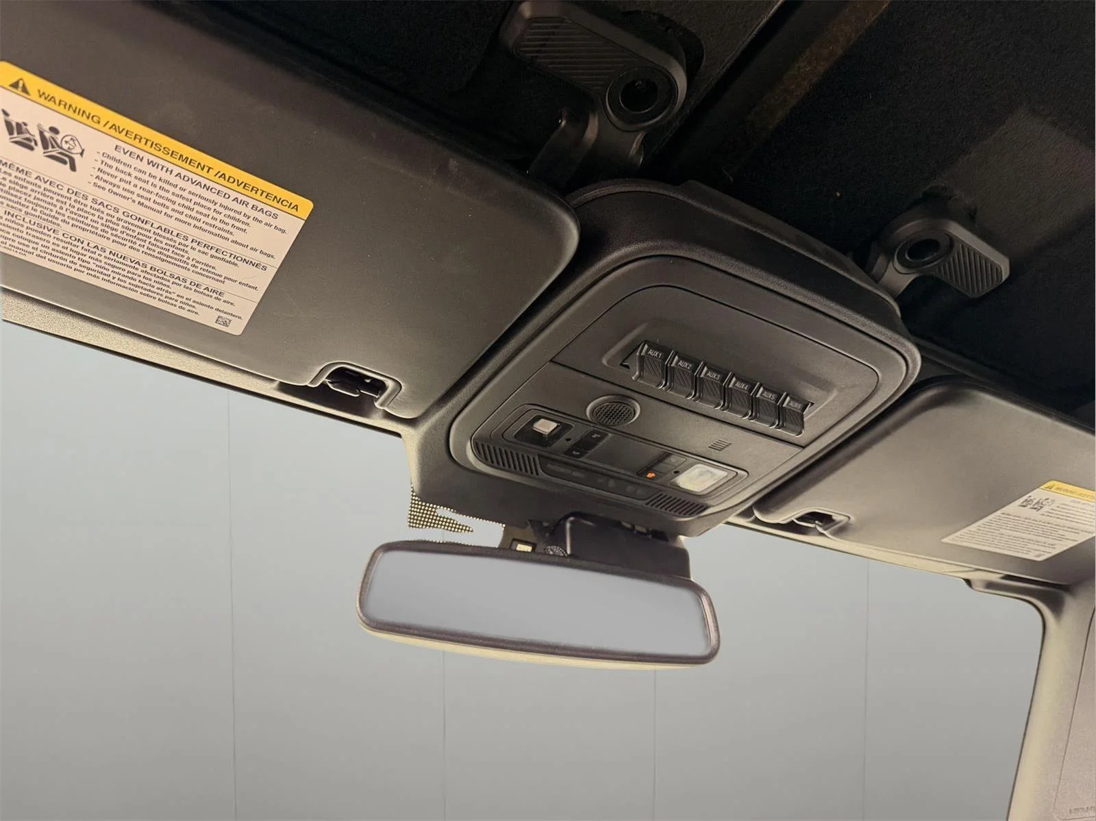 Used 2023 Oxford White Ford Wildtrak Advanced image 40