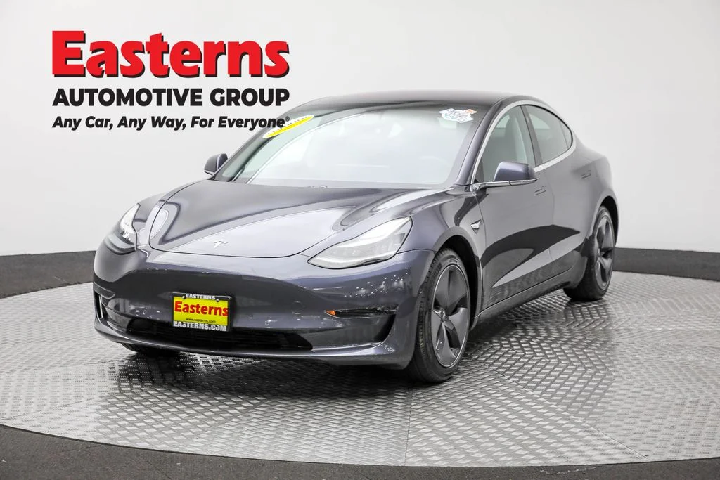 Used 2019 Gray Tesla Long Range image 1